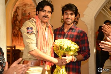 Ram Charan Meets Pawan Kalyan On The Sets Of Sardaar Gabbar Singh